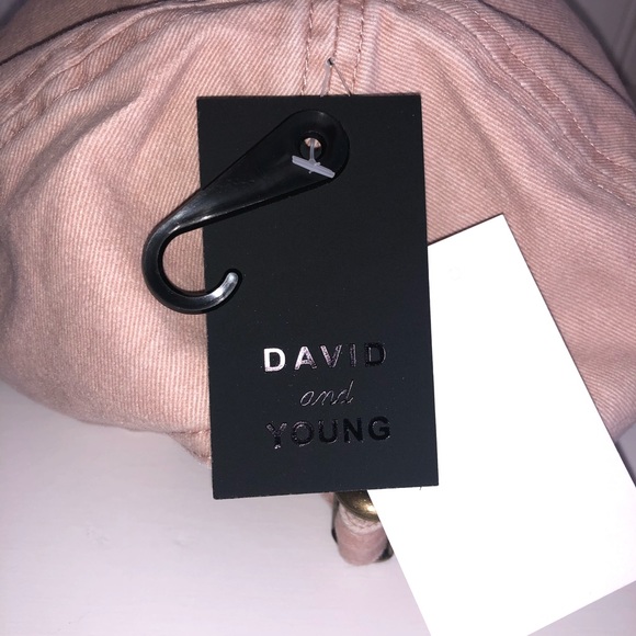 Rae Dunn “Mom life” hat - Picture 2 of 4